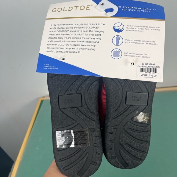 NWT Goldtoe Classics Women's Burgundy Indoor/Outdoor Slippers SIZE 8 medium - Picture 2 of 4